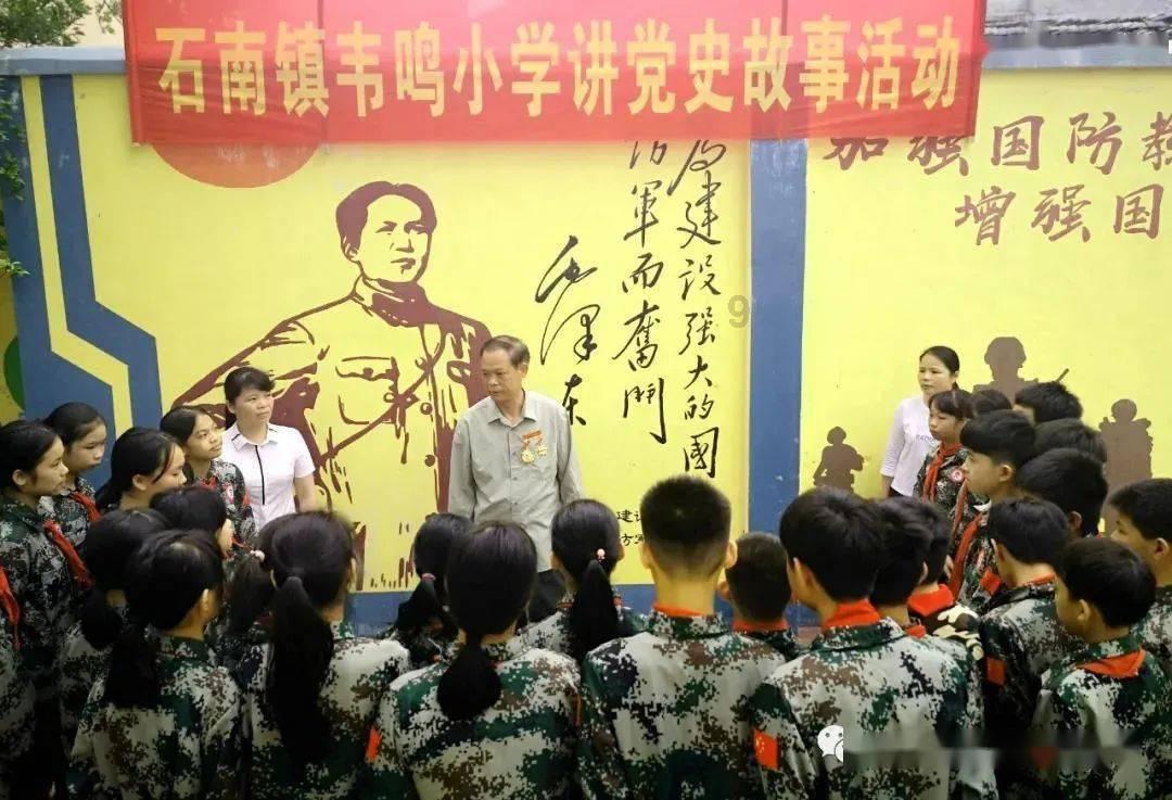 小萌妹的甜美装扮